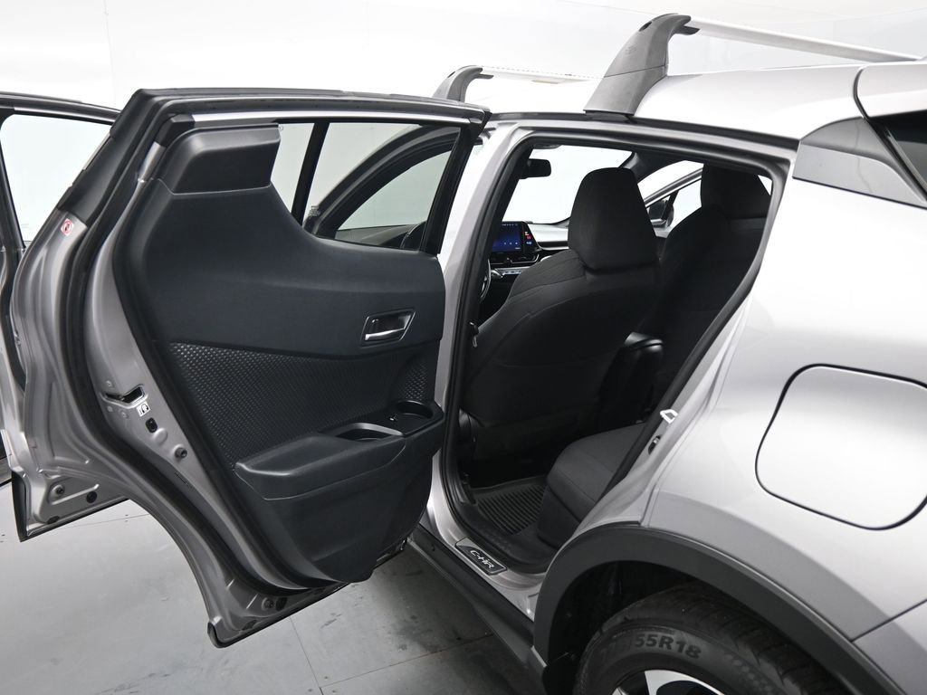 Used 2018 Toyota C-HR XLE image 14