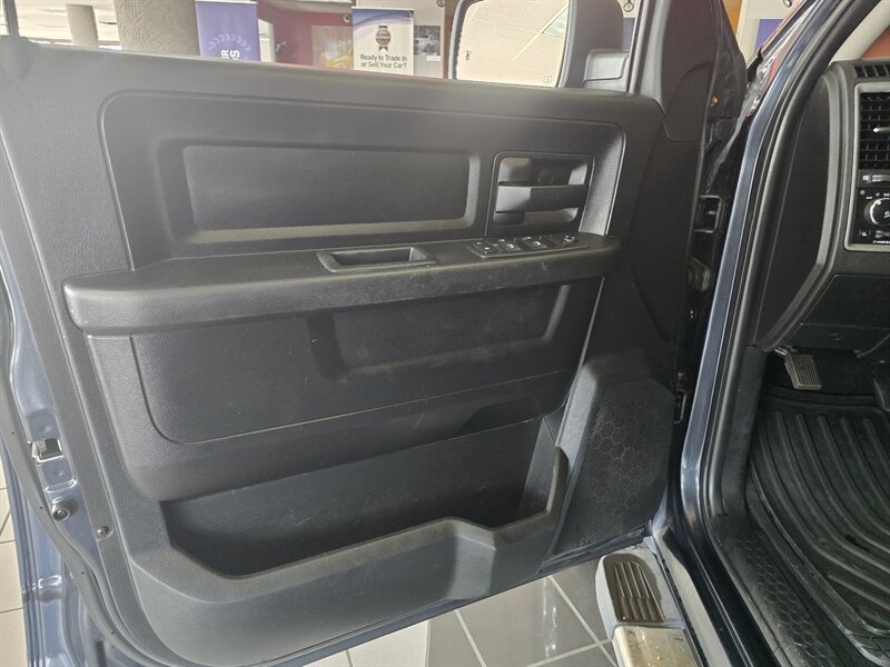 Used 2019 RAM 1500 Express w/ Express Value Package AWD/4WD image 7