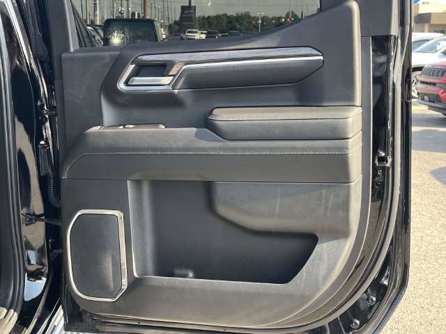 Used 2022 Chevrolet Silverado 1500 LTZ w/ LTZ Premium Package AWD/4WD image 24