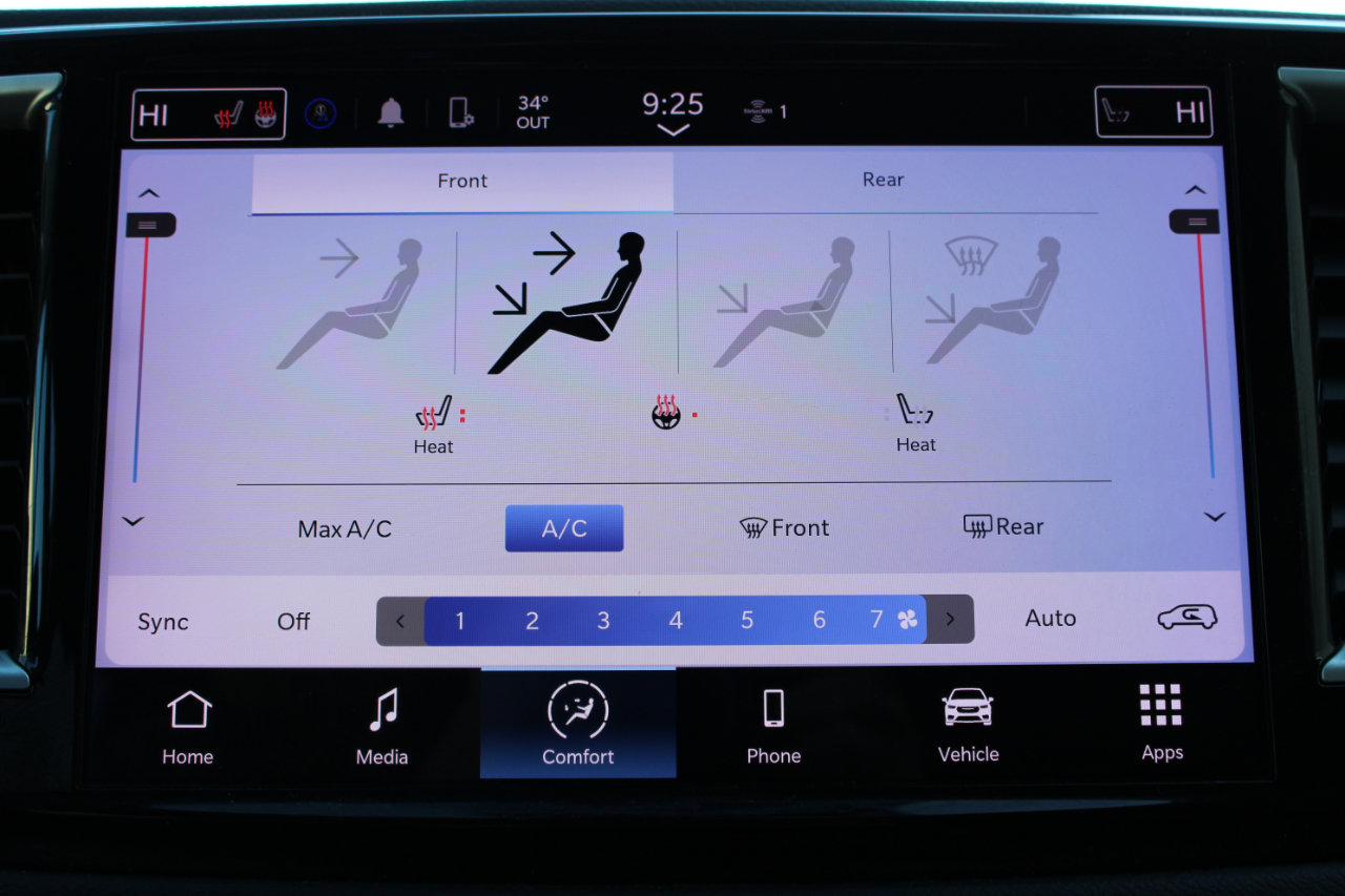 Used 2023 Chrysler Pacifica Touring-L image 29