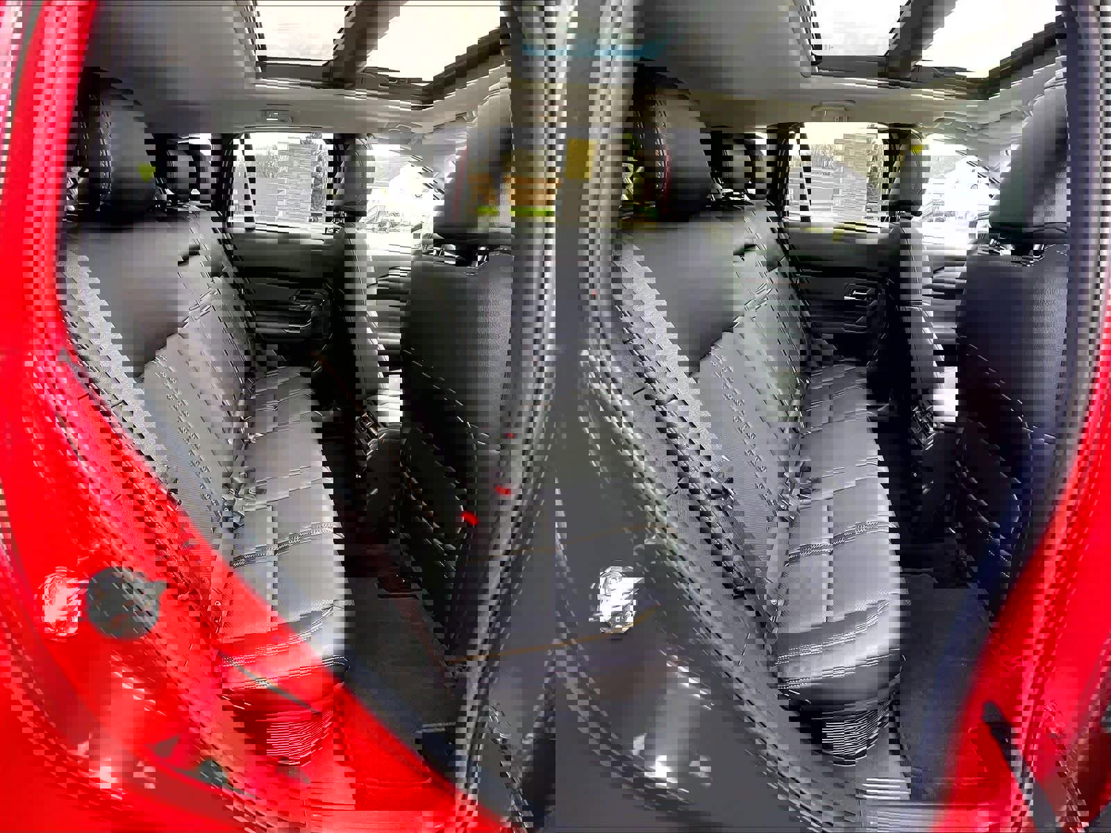 Used 2025 MAZDA CX-50 AWD 2.5 Hybrid w/ Premium Pkg image 16