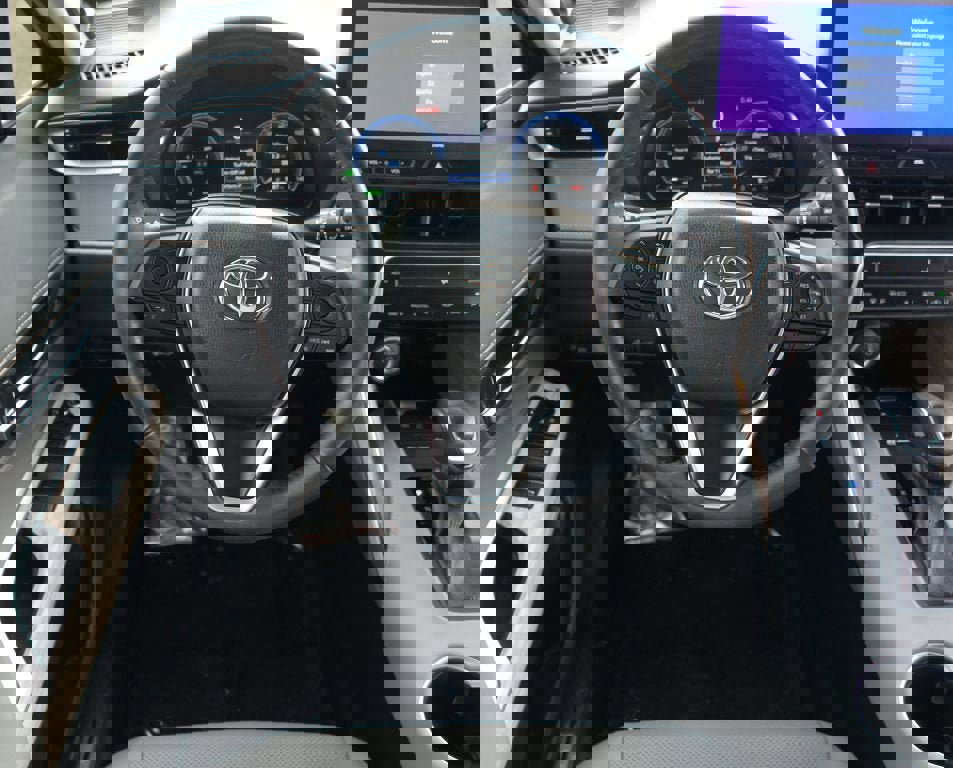 Used 2023 Toyota Venza Limited image 5