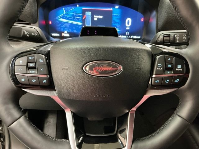 Used 2025 Ford Explorer Platinum RWD image 30