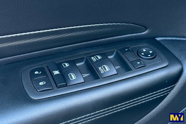 Used 2022 Dodge Durango GT image 12