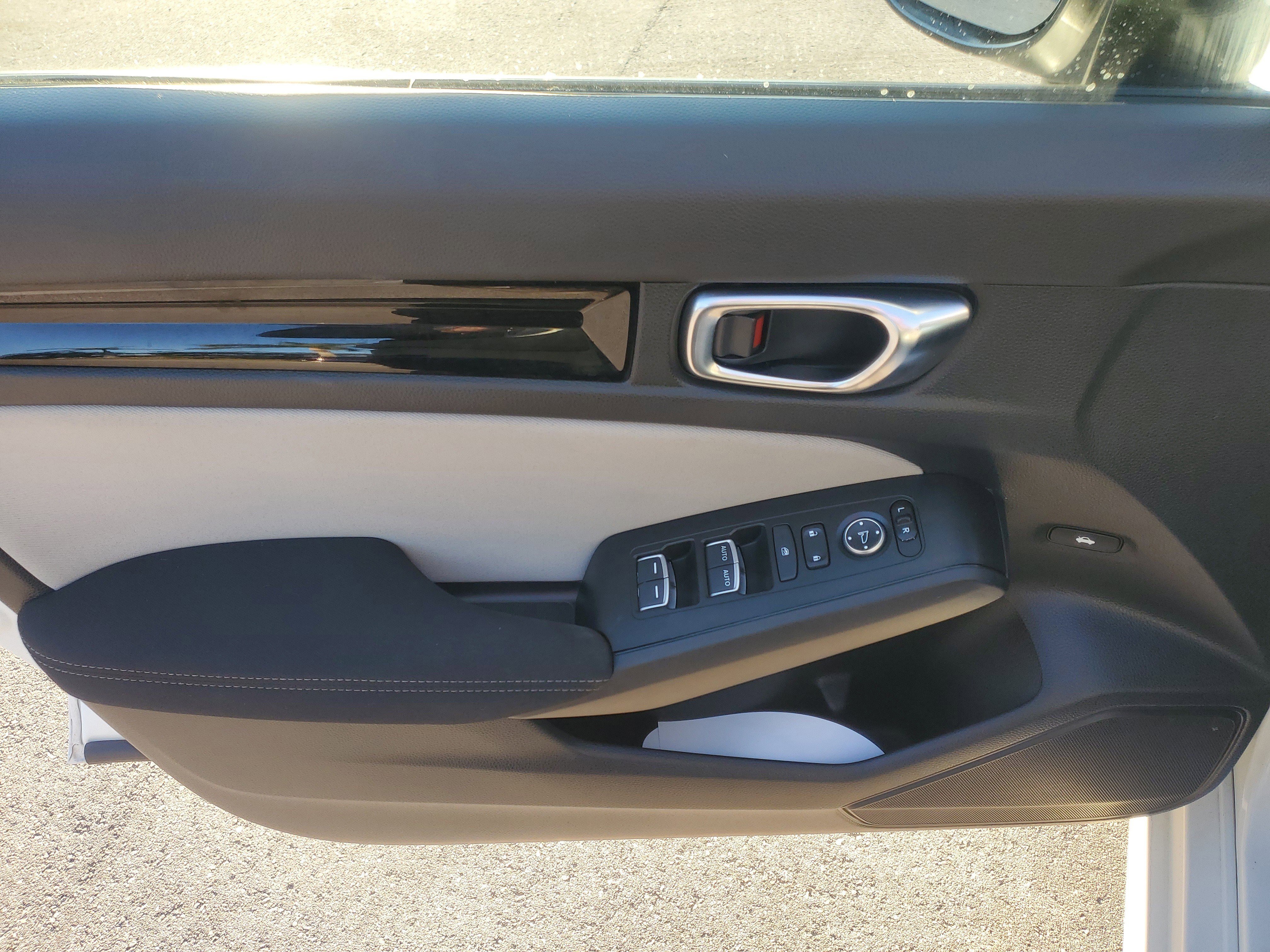 Used 2022 Honda Civic EX image 19