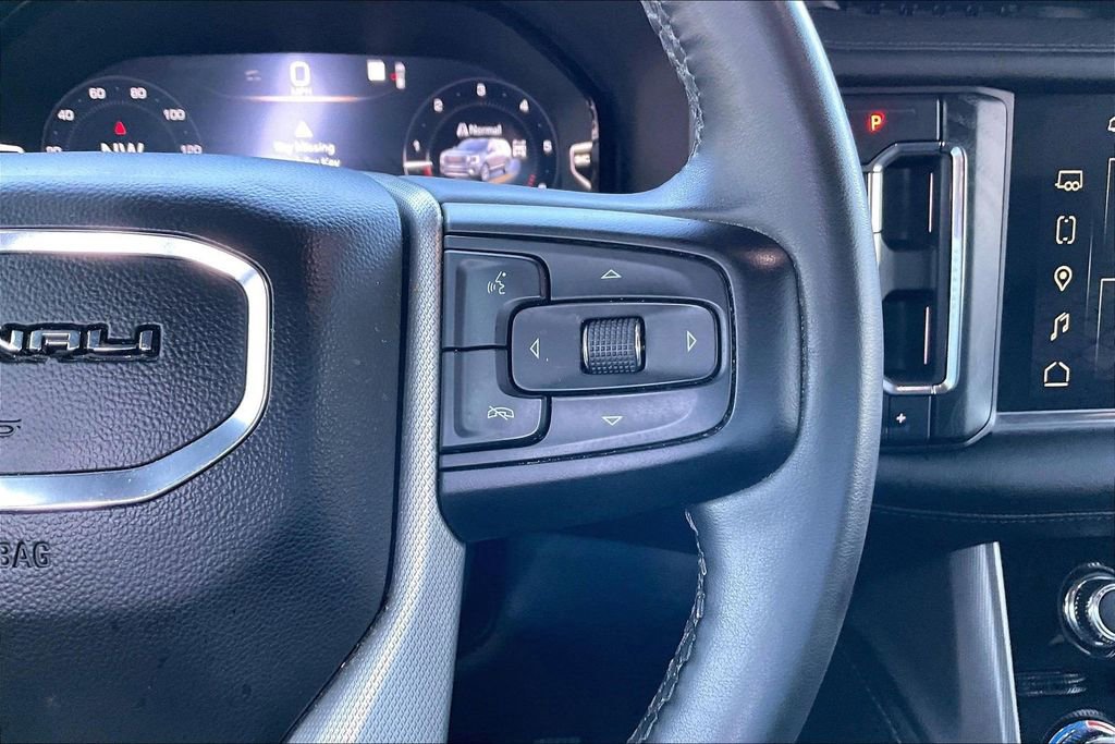 Used 2023 GMC Yukon Denali image 11