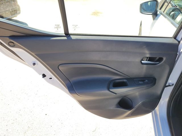 Used 2025 Nissan Versa SV image 25