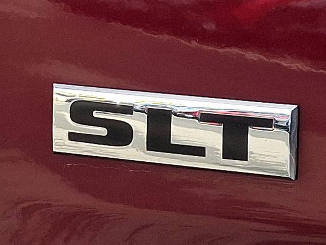 Used 2024 RAM 1500 Classic SLT AWD/4WD image 29
