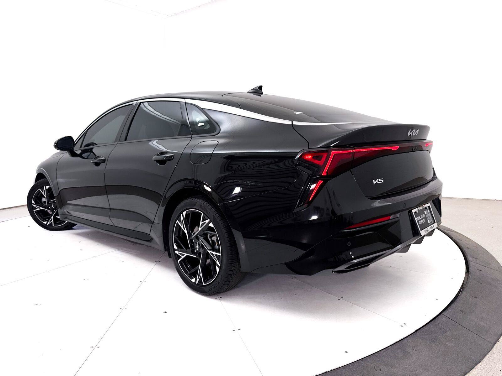 Used 2025 Kia K5 GT-Line w/ GT-Line Premium Package FWD image 2