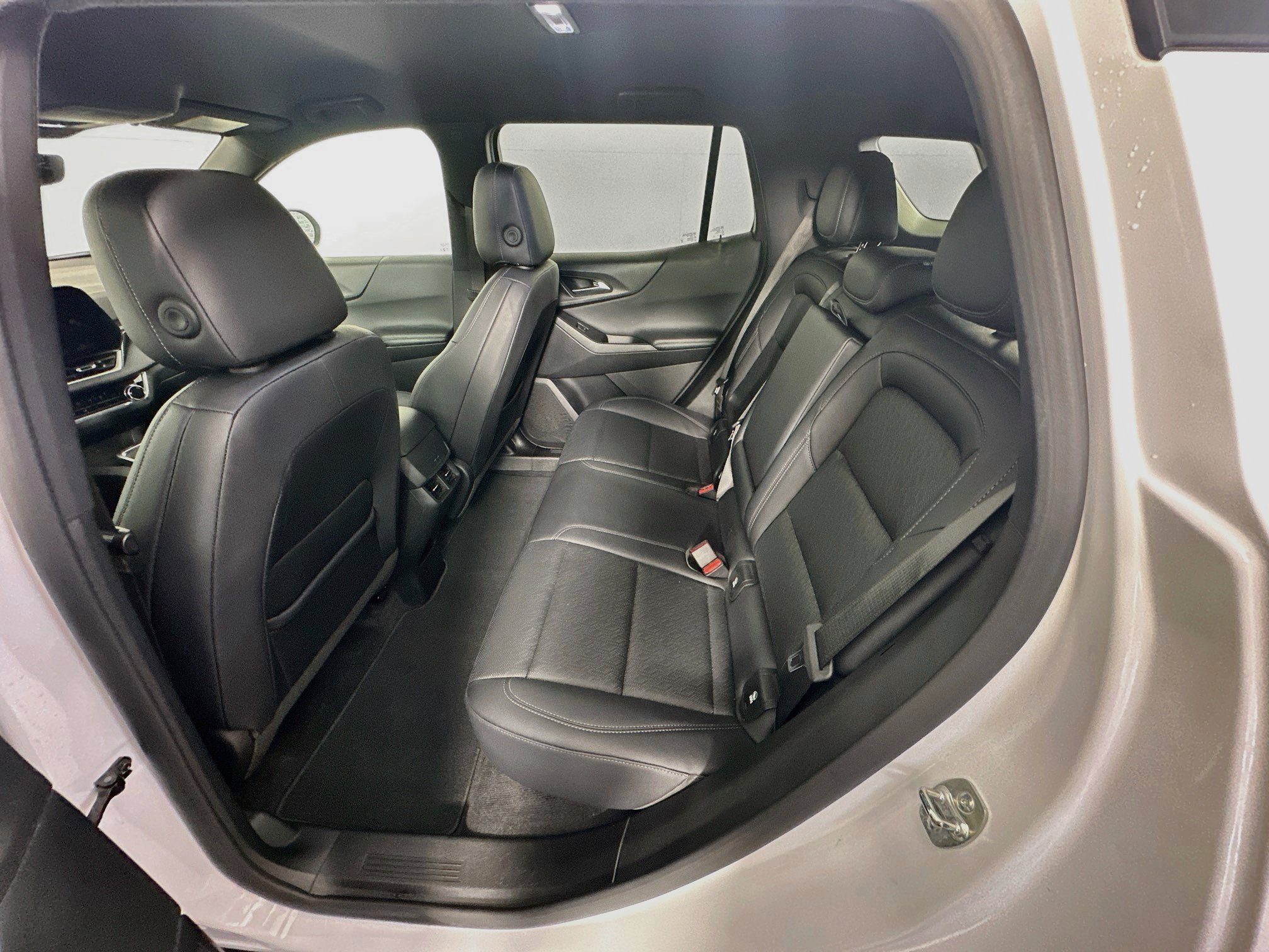 Used 2025 Chevrolet Equinox LT w/ Convenience Package II FWD image 29