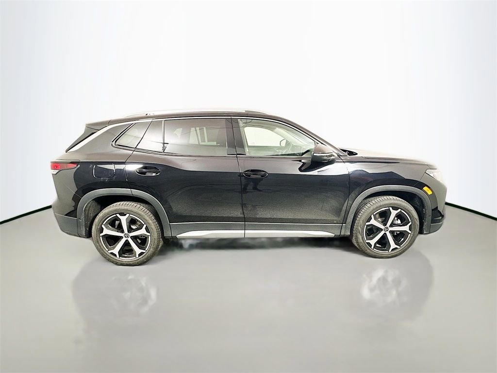 New 2026 Volkswagen Tiguan SE image 10