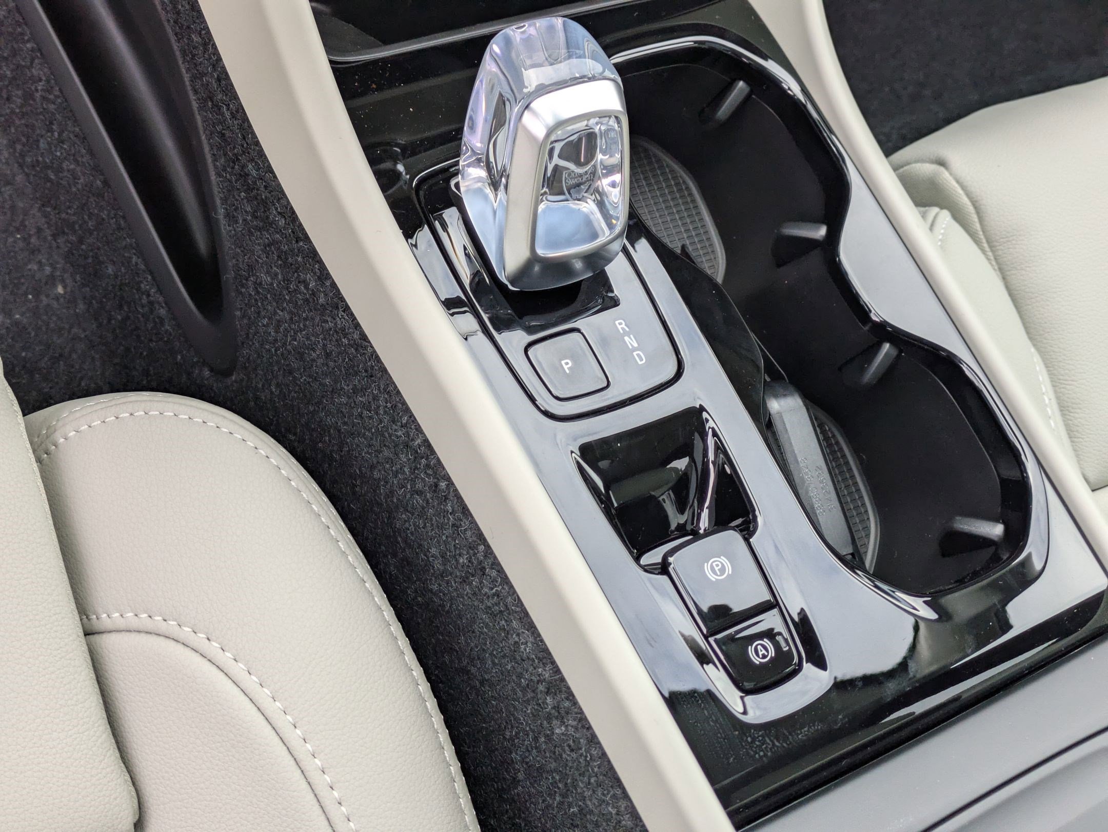 New 2026 Volvo XC40 B5 Plus w/ Protection Package Premier image 13