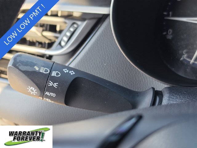 Used 2019 Toyota C-HR LE FWD image 21