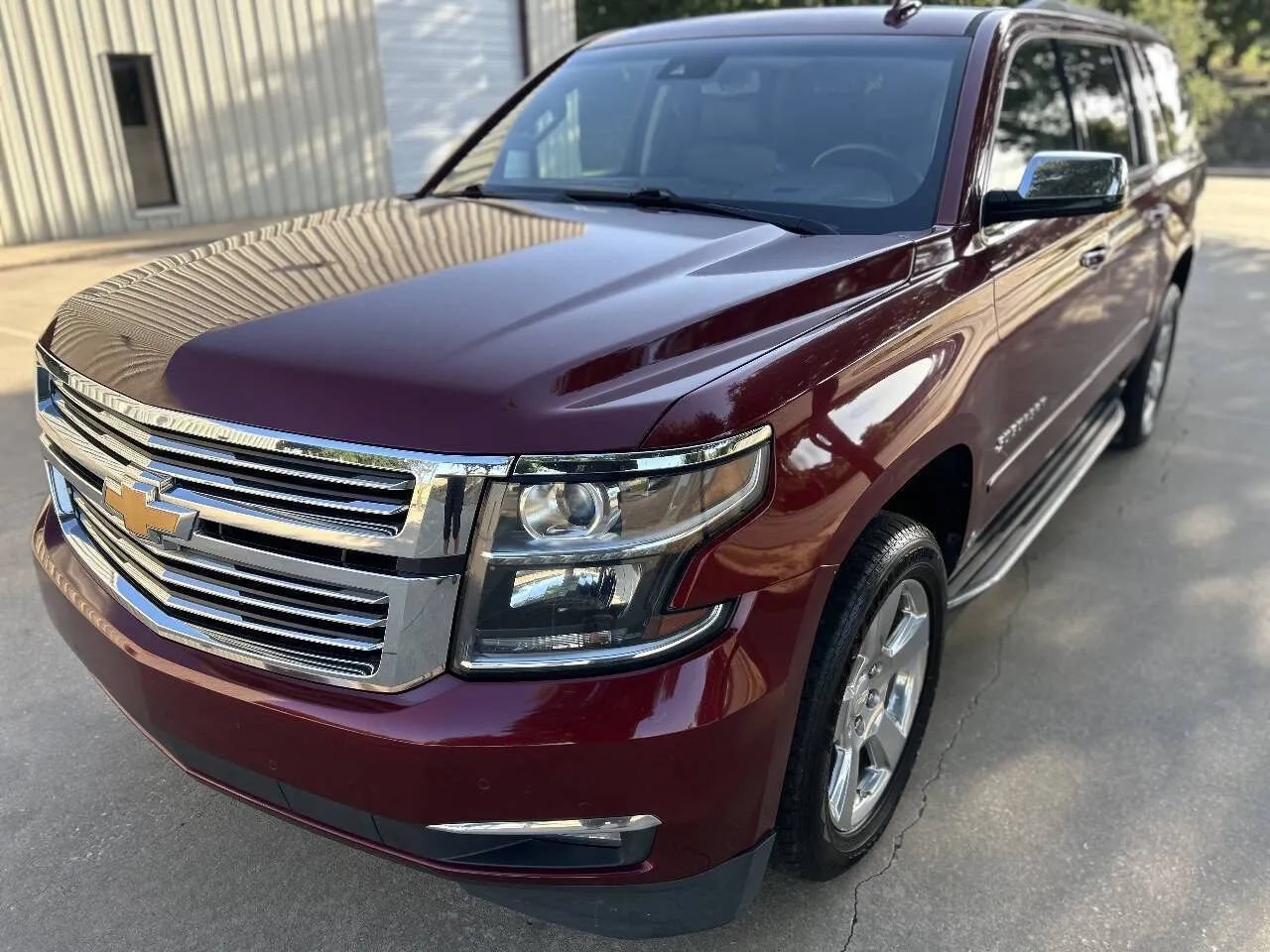 Used 2017 Chevrolet Suburban Premier RWD image 2