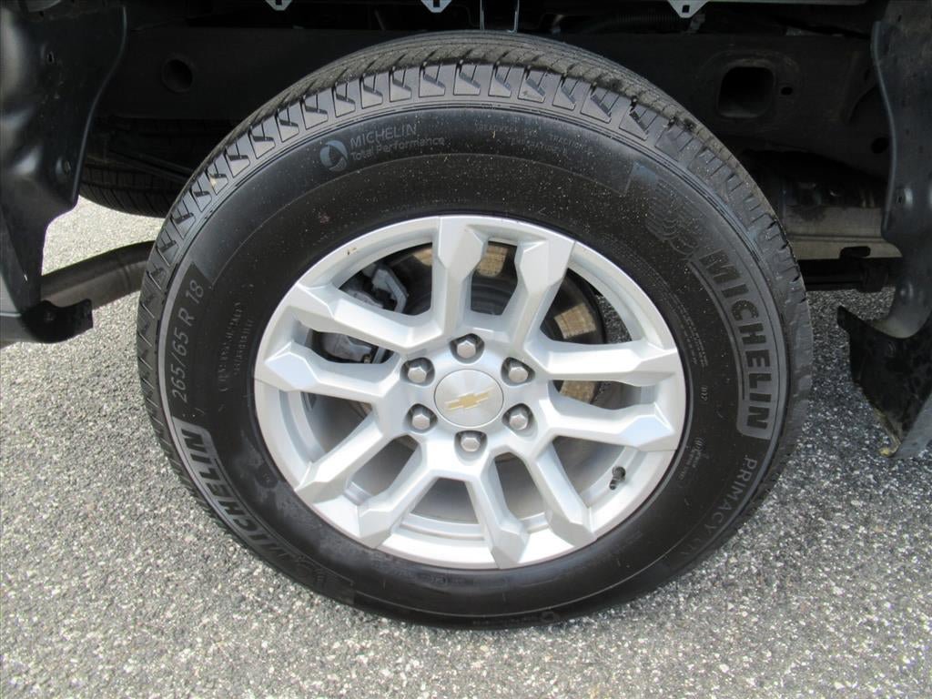 Used 2023 Chevrolet Silverado 1500 LT AWD/4WD image 8