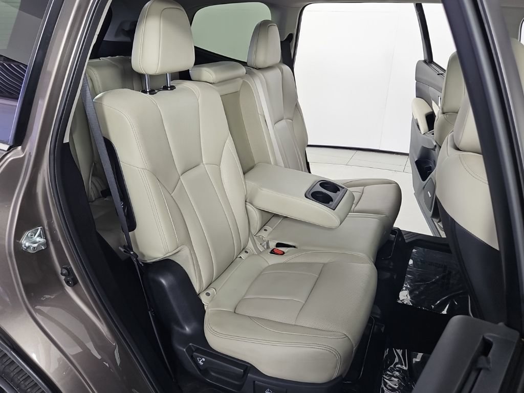 Used 2021 Subaru Ascent Limited w/ Technology Package AWD/4WD image 20