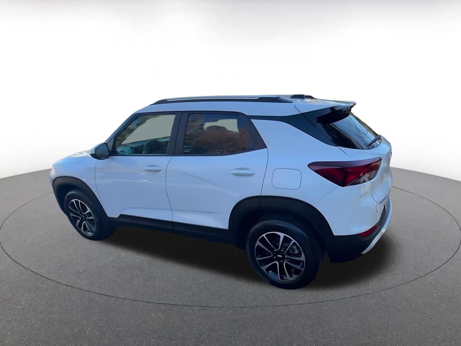 Used 2025 Chevrolet TrailBlazer LT image 10