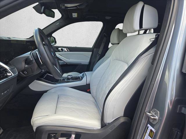 Used 2025 BMW X5 M60i AWD/4WD image 16