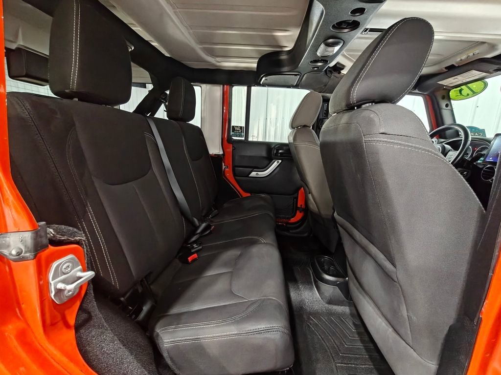 Used 2015 Jeep Wrangler Unlimited Sahara w/ Dual Top Group image 16