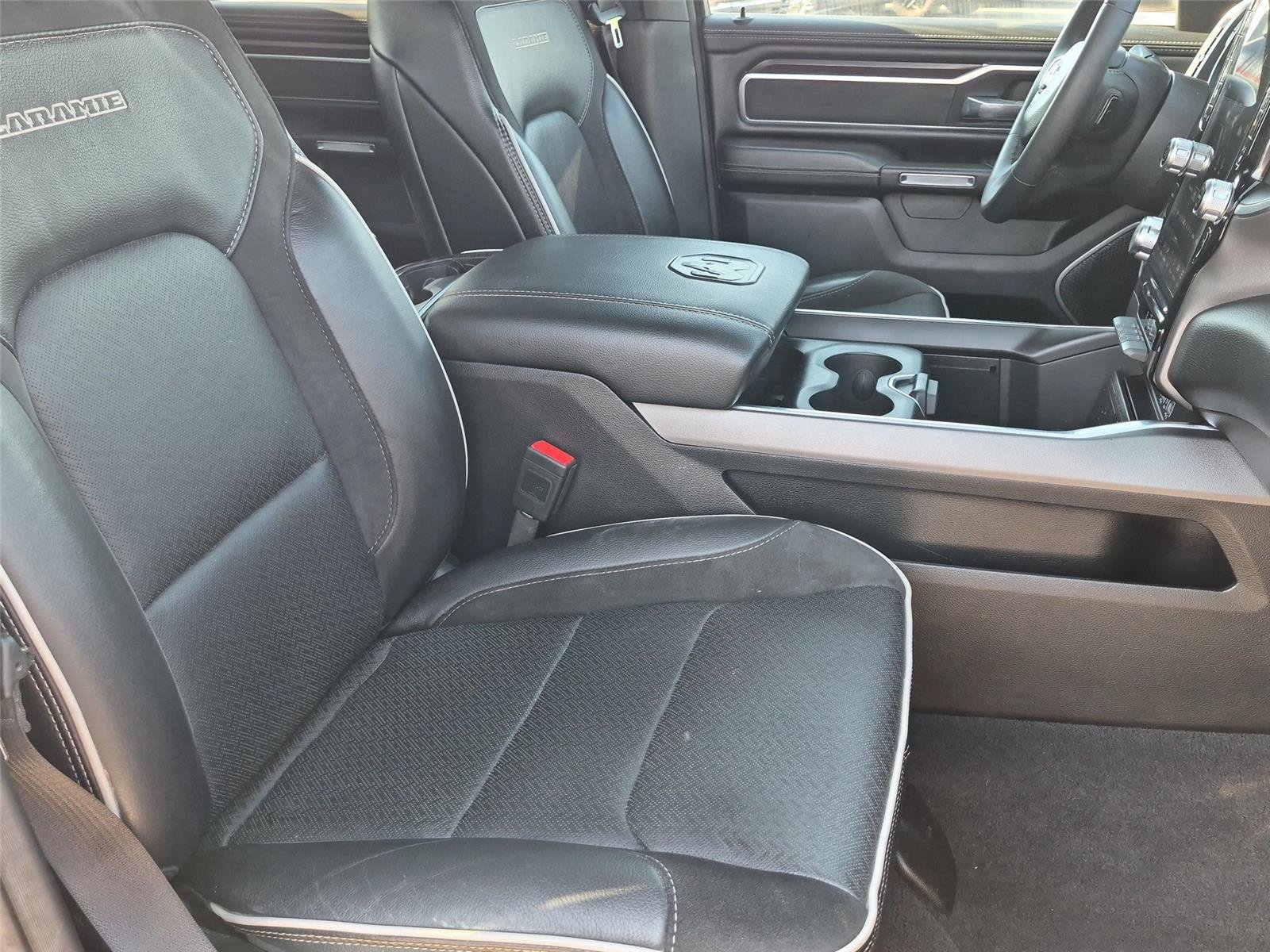 Used 2025 RAM 1500 Laramie AWD/4WD image 38