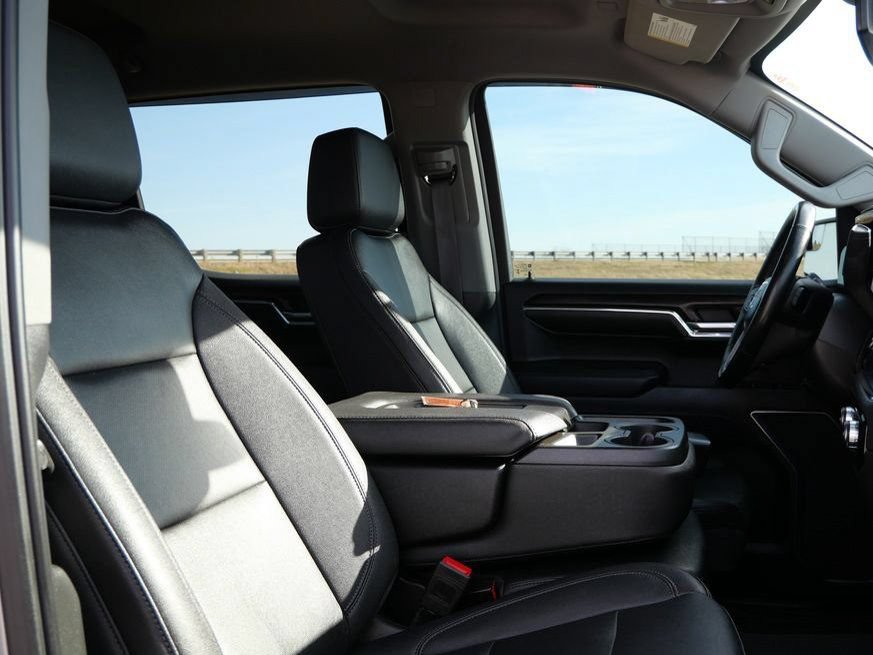 Used 2023 GMC Sierra 1500 SLT AWD/4WD image 18