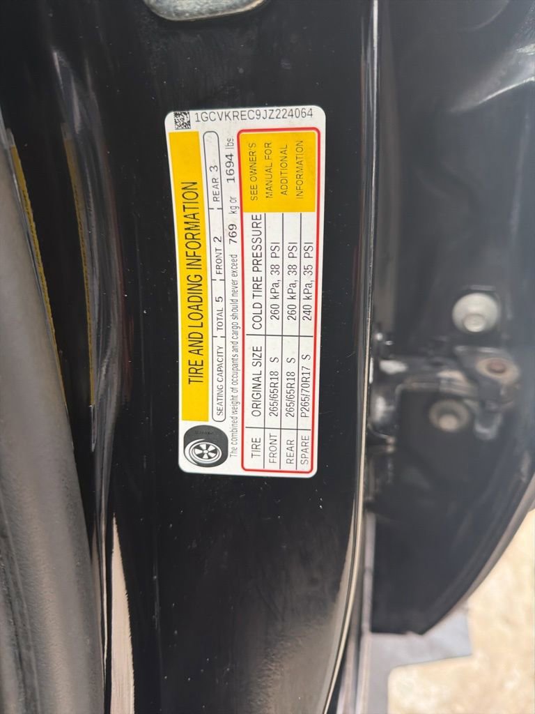 Used 2018 Chevrolet Silverado 1500 LT w/ Midnight Edition image 49