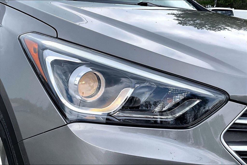 Used 2018 Hyundai Santa Fe Sport 2.0T image 30