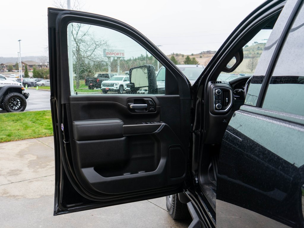 Used 2021 GMC Sierra 2500 AT4 image 17