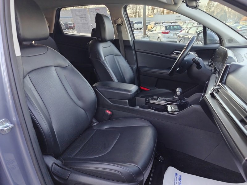 Used 2023 Kia Sportage EX image 14