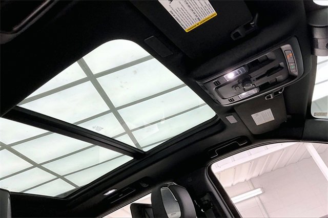 Certified 2025 GMC Yukon XL AT4 Ultimate image 13