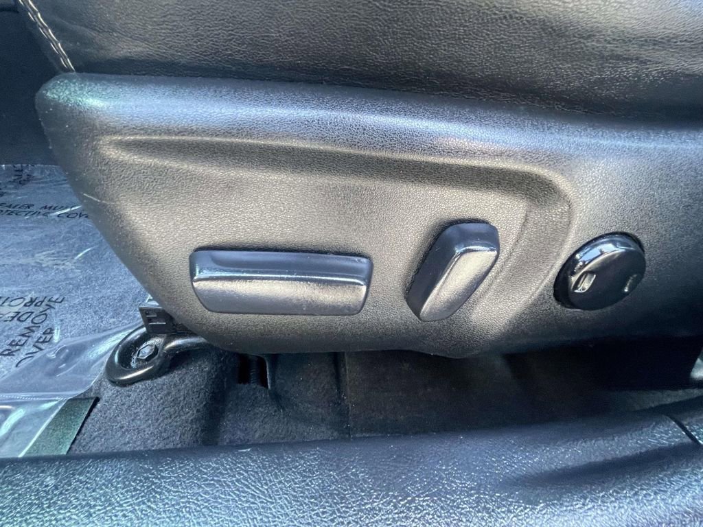Used 2014 Toyota Camry SE image 18