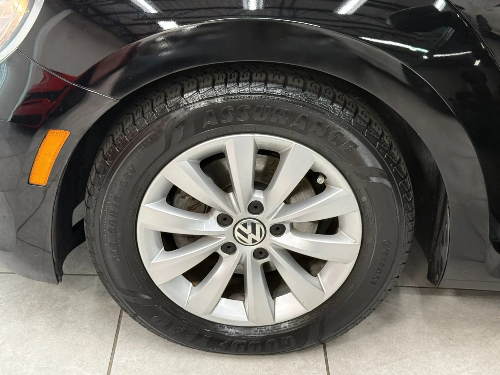 Used 2014 Volkswagen Beetle 1.8T FWD image 34