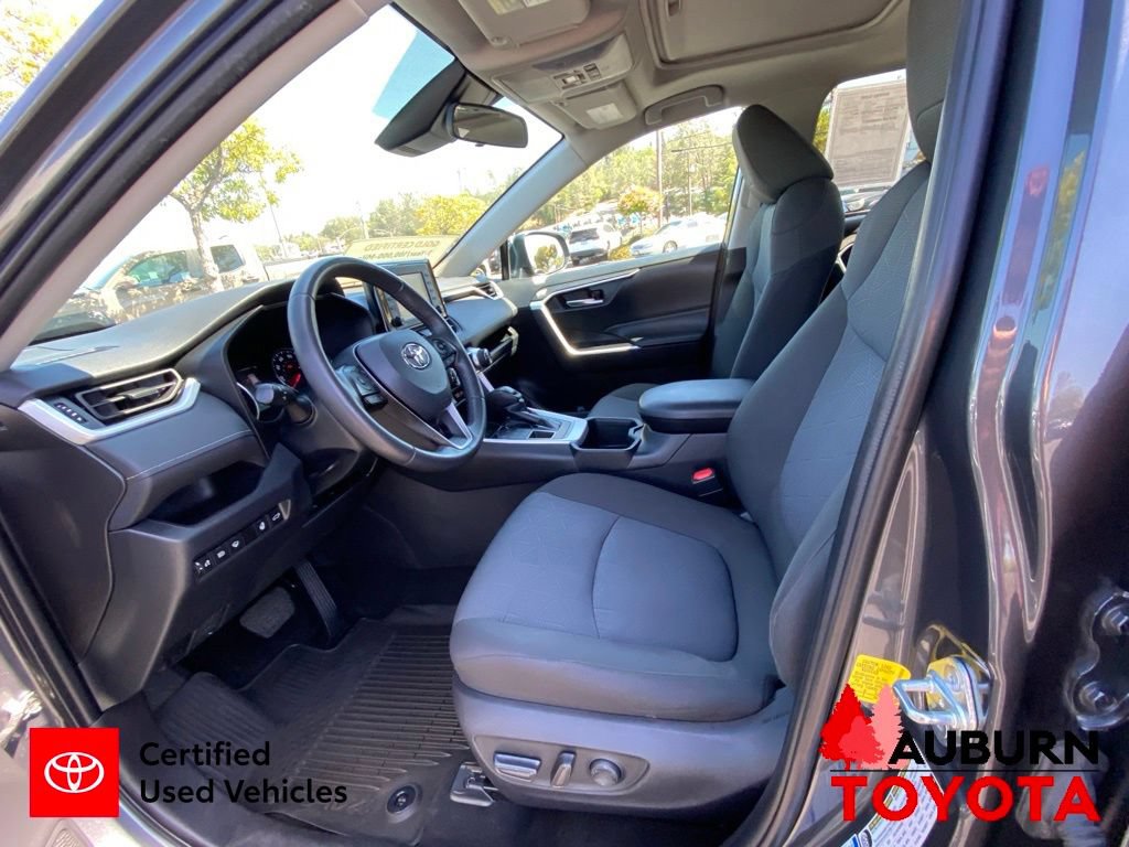 Certified 2022 Toyota RAV4 XLE w/ Convenience Package AWD/4WD image 33