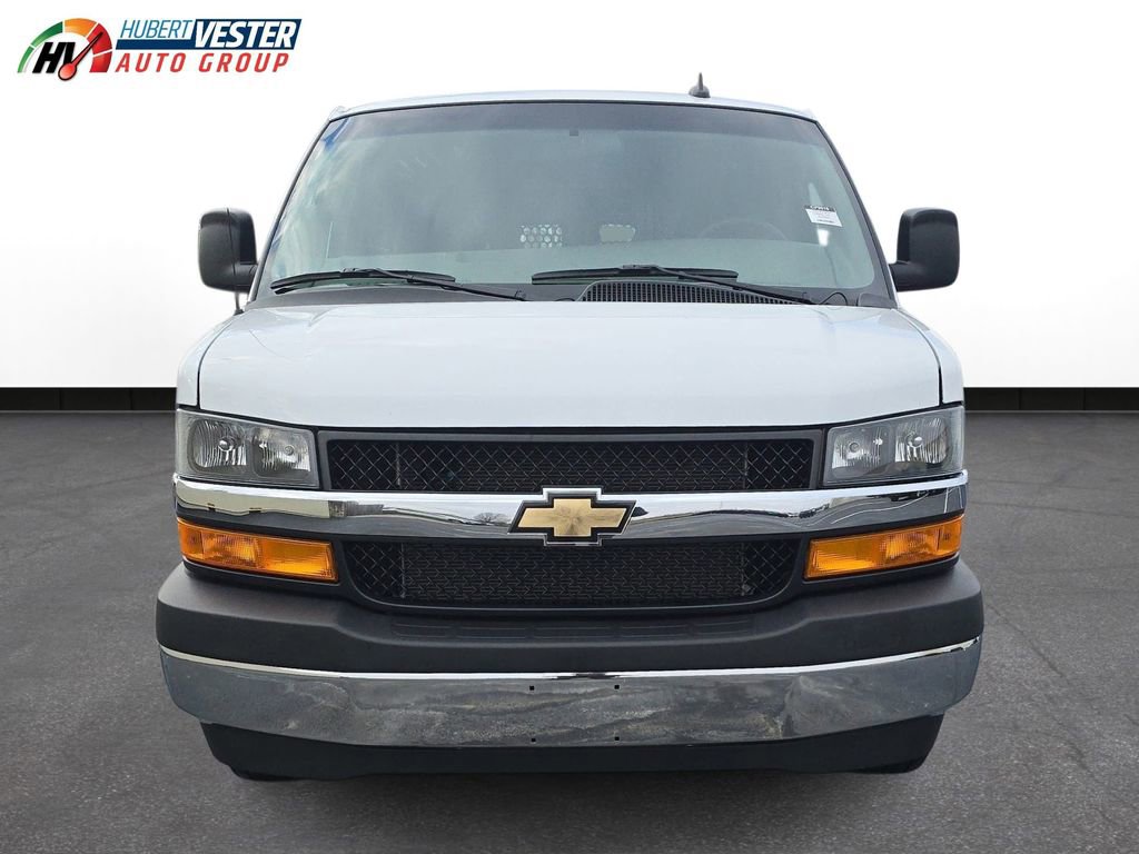 Used 2024 Chevrolet Express 2500 w/ Driver Convenience Package image 3