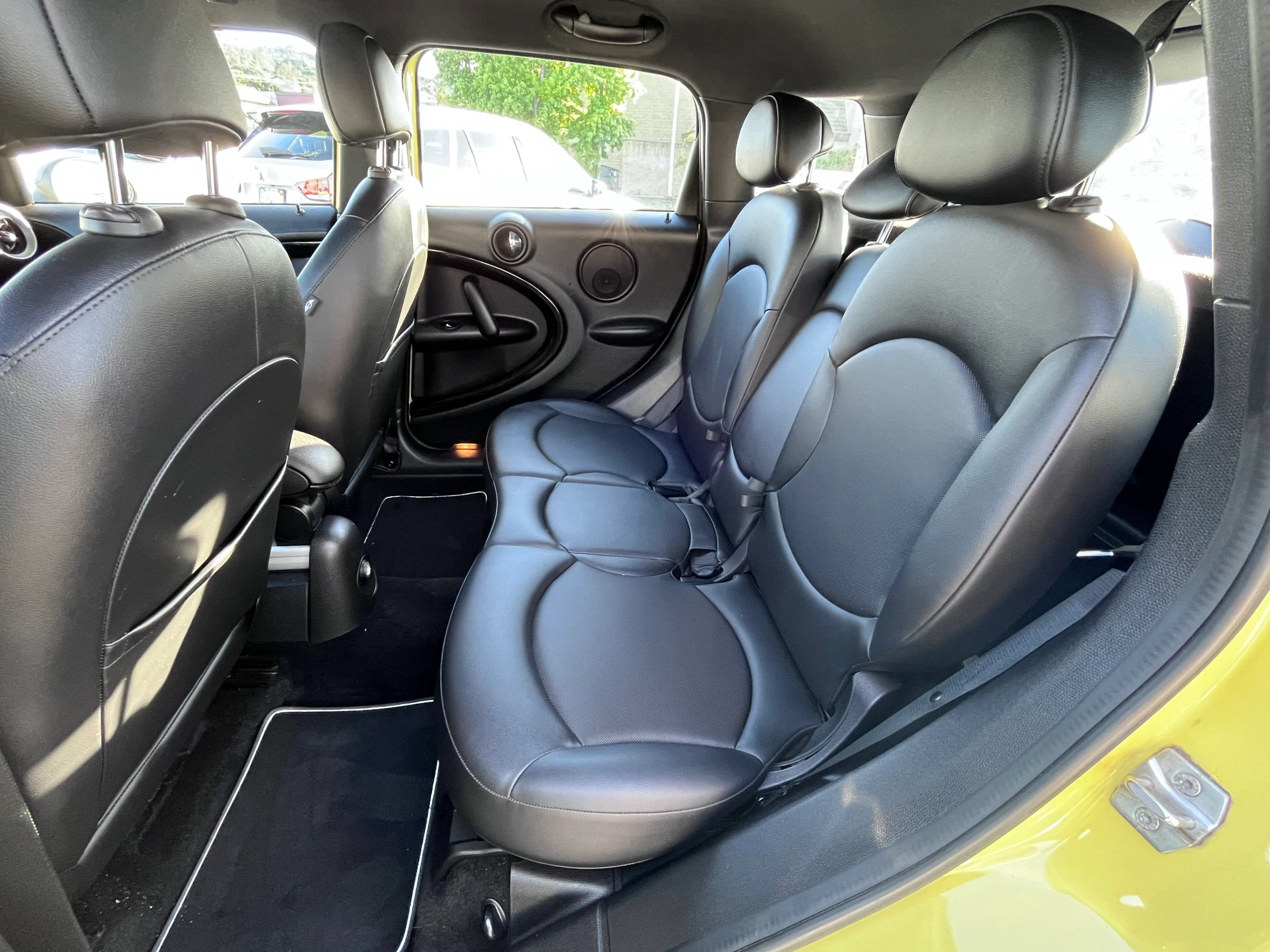 Used 2012 MINI Cooper Countryman FWD image 13