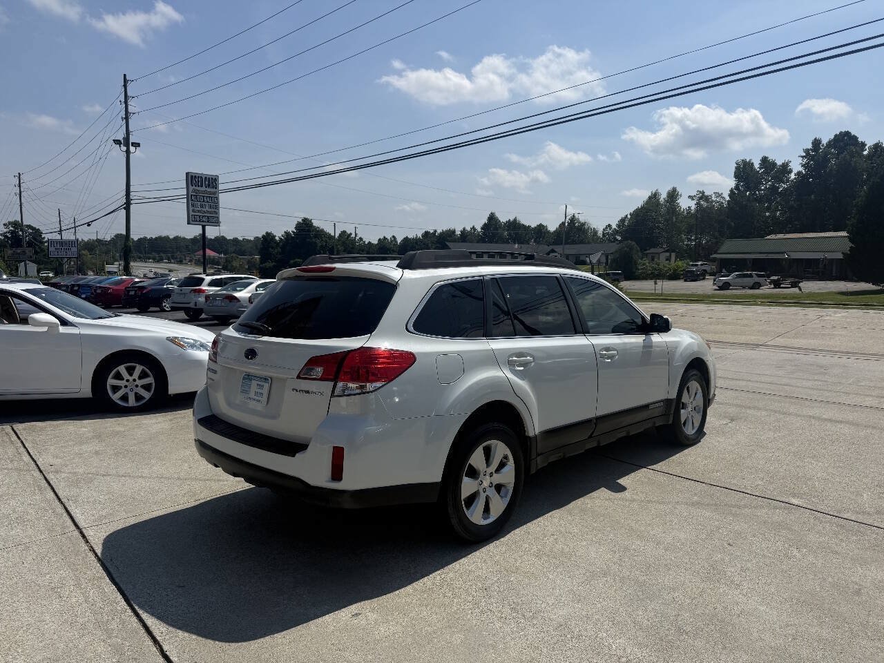 Used 2010 Subaru Outback 2.5i Premium w/ Popular Equipment Group 1A AWD/4WD image 7