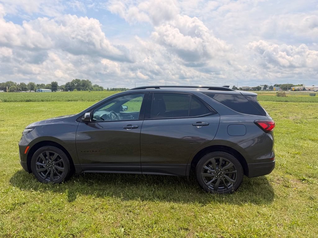 Used 2022 Chevrolet Equinox RS FWD image 8