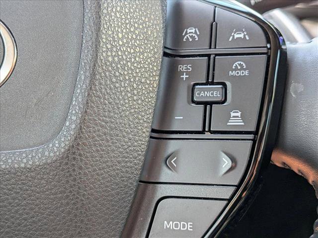 Used 2023 Toyota Prius XLE FWD image 15