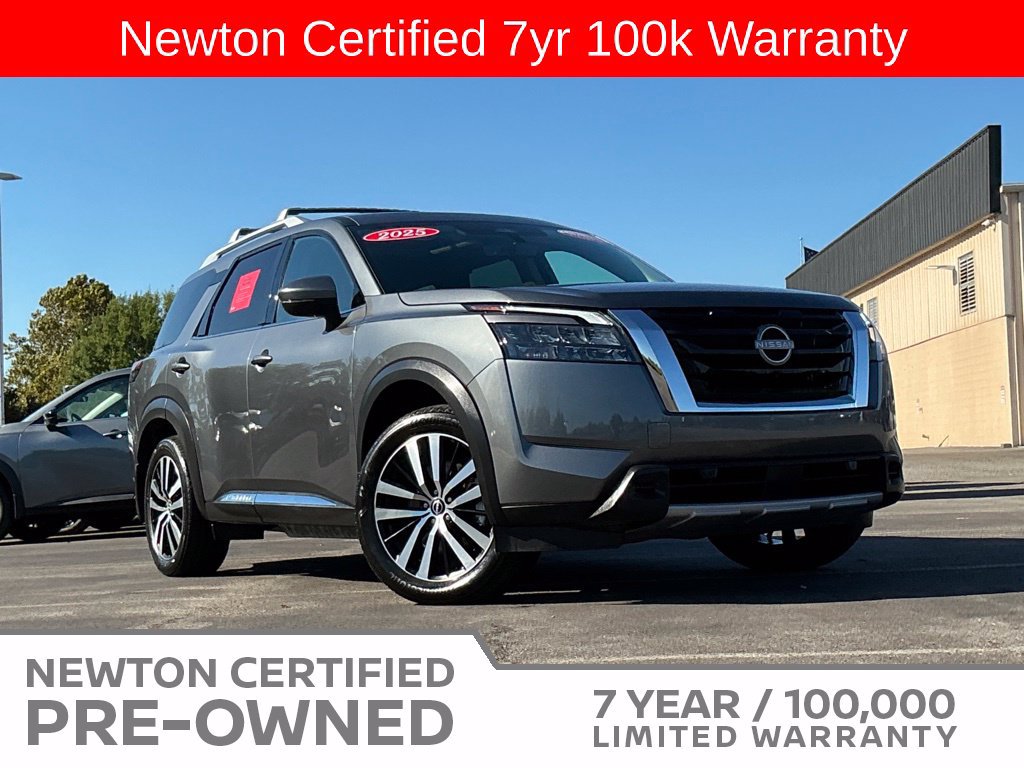 Used 2025 Nissan Pathfinder Platinum w/ Cargo Package FWD image 30