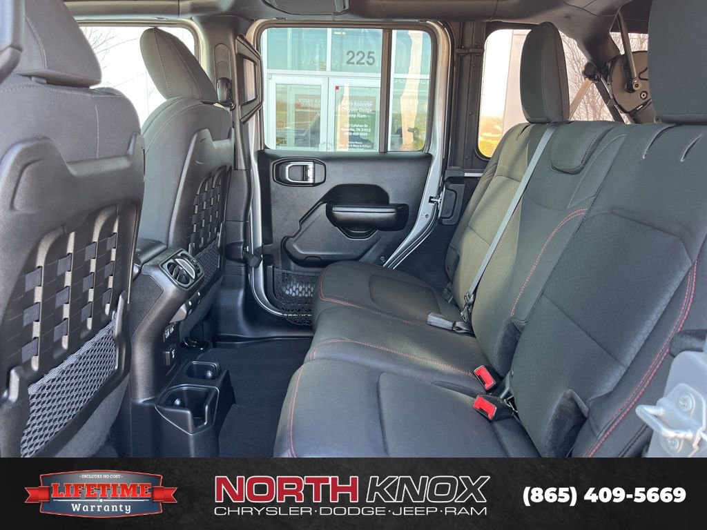Used 2018 Jeep Wrangler Unlimited Rubicon image 12
