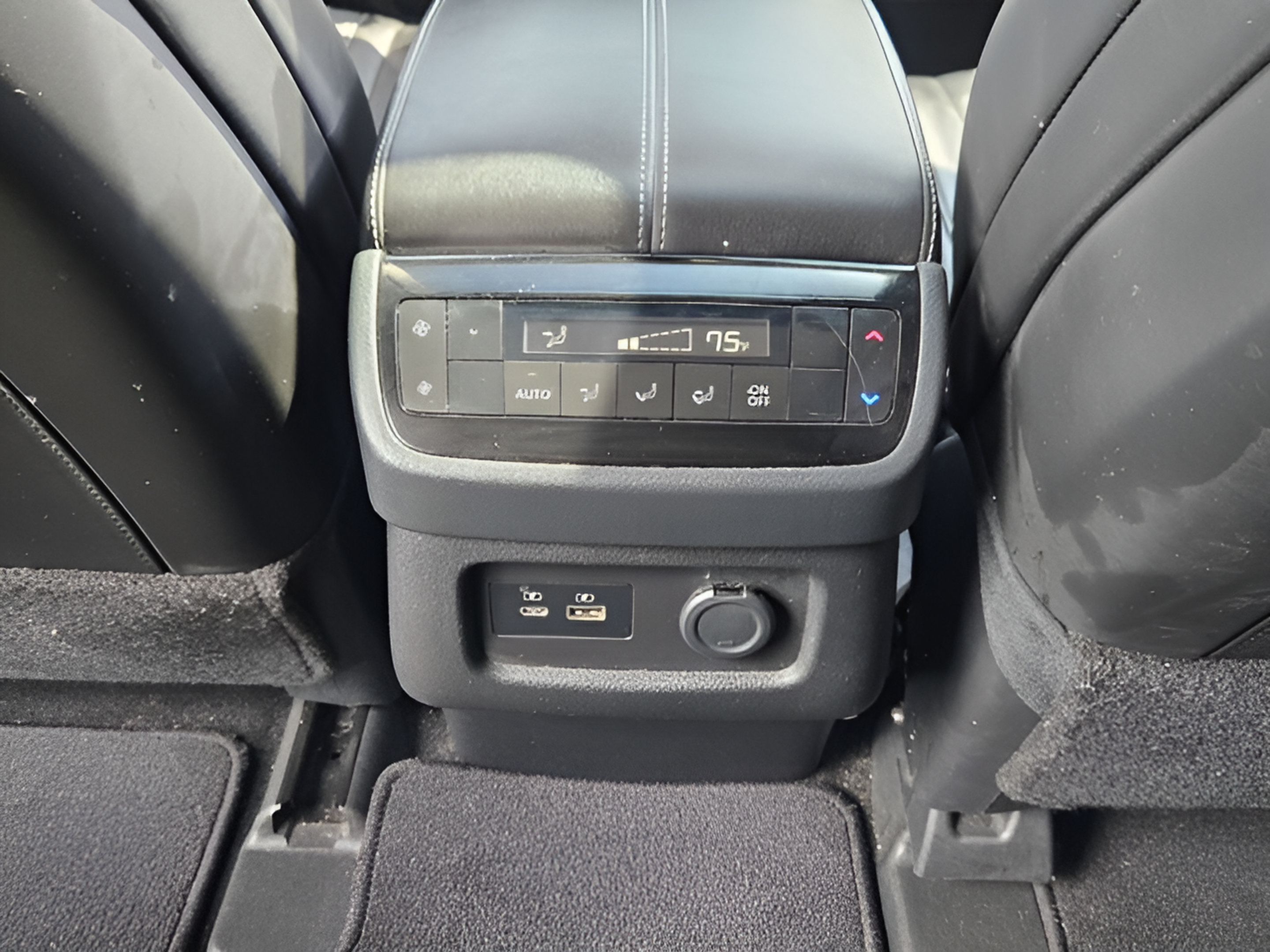Used 2022 INFINITI QX60 Luxe w/ Cargo Package FWD image 11