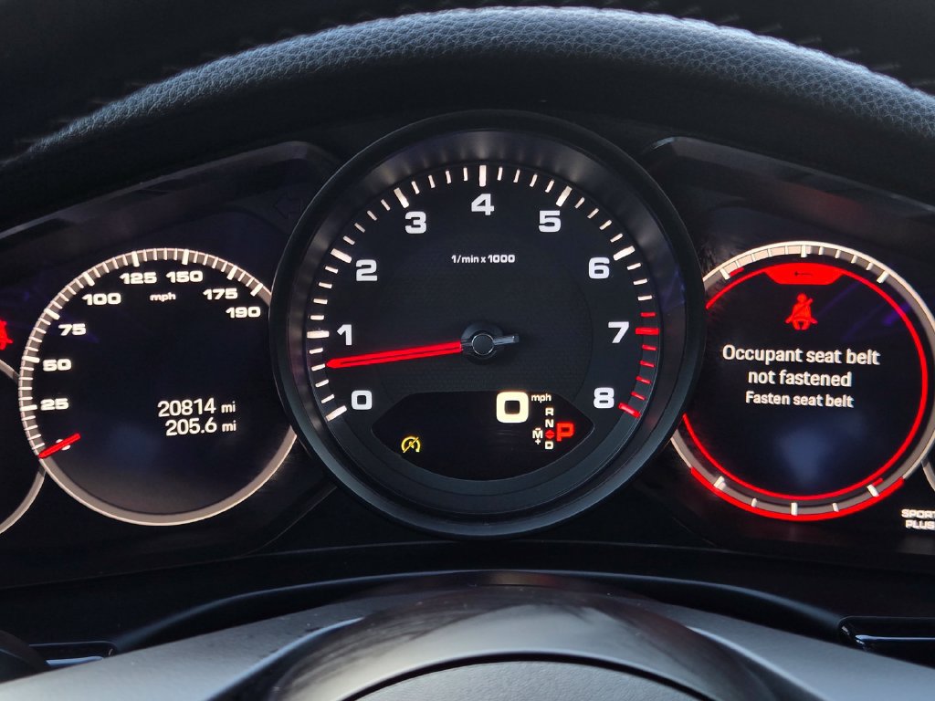 Used 2022 Porsche Panamera Platinum Edition RWD image 39