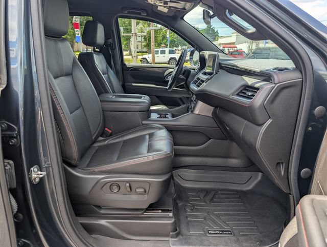 Used 2021 Chevrolet Suburban RST AWD/4WD image 12
