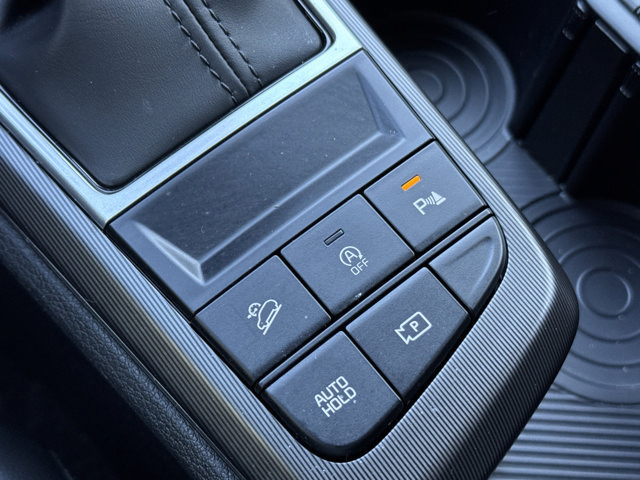 Used 2026 Kia Sportage EX FWD image 31