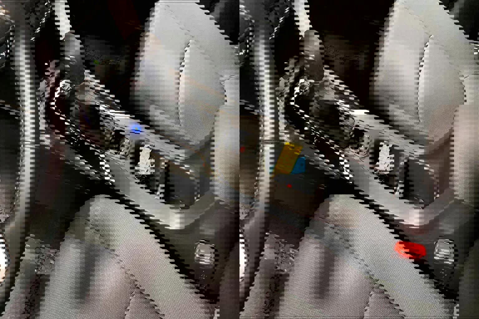 Used 2025 Toyota Corolla Cross LE image 17