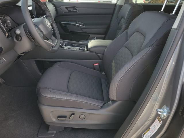 New 2026 Nissan Pathfinder SV image 6