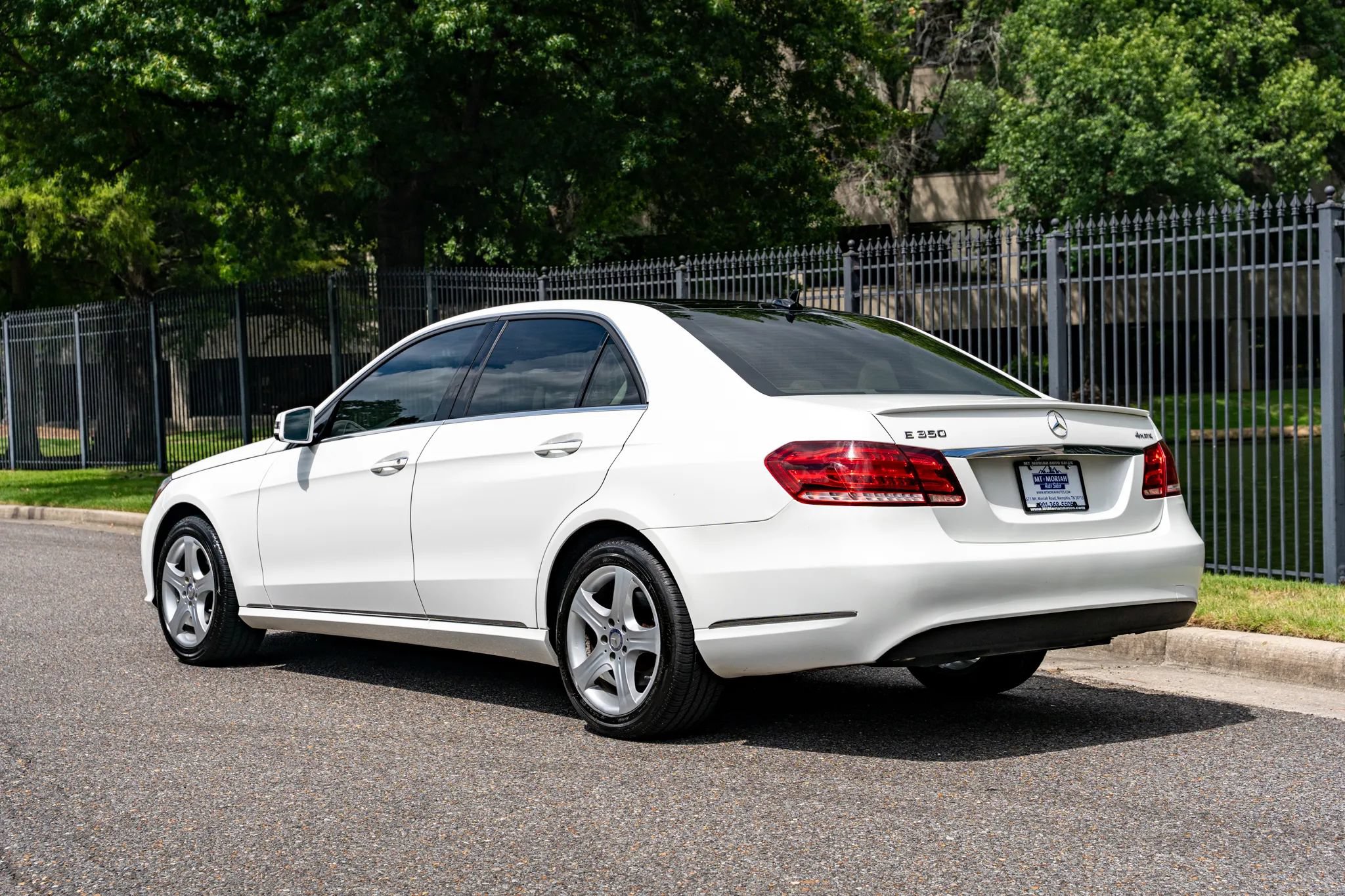 Used 2015 Mercedes-Benz E 350 4MATIC Sedan image 8