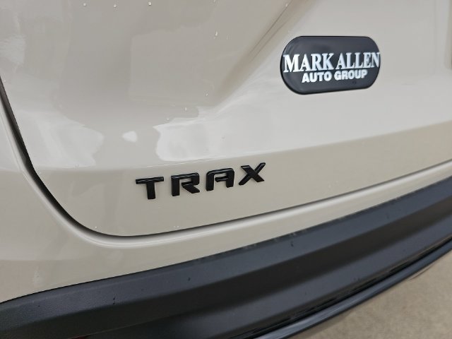 Used 2026 Chevrolet Trax RS FWD image 31