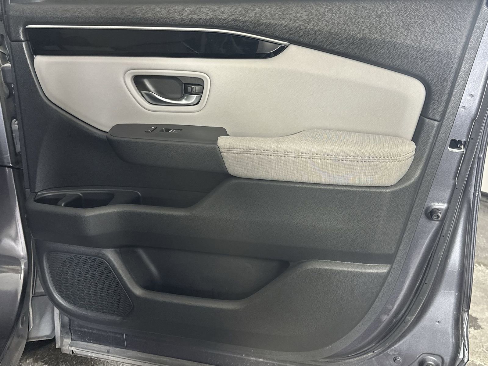 Used 2023 Honda Pilot LX image 34