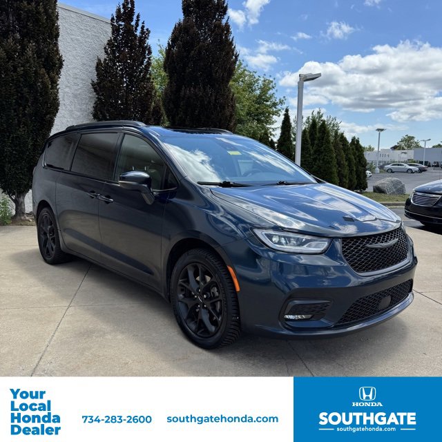 Used 2022 Chrysler Pacifica Touring-L w/ S Appearance Package